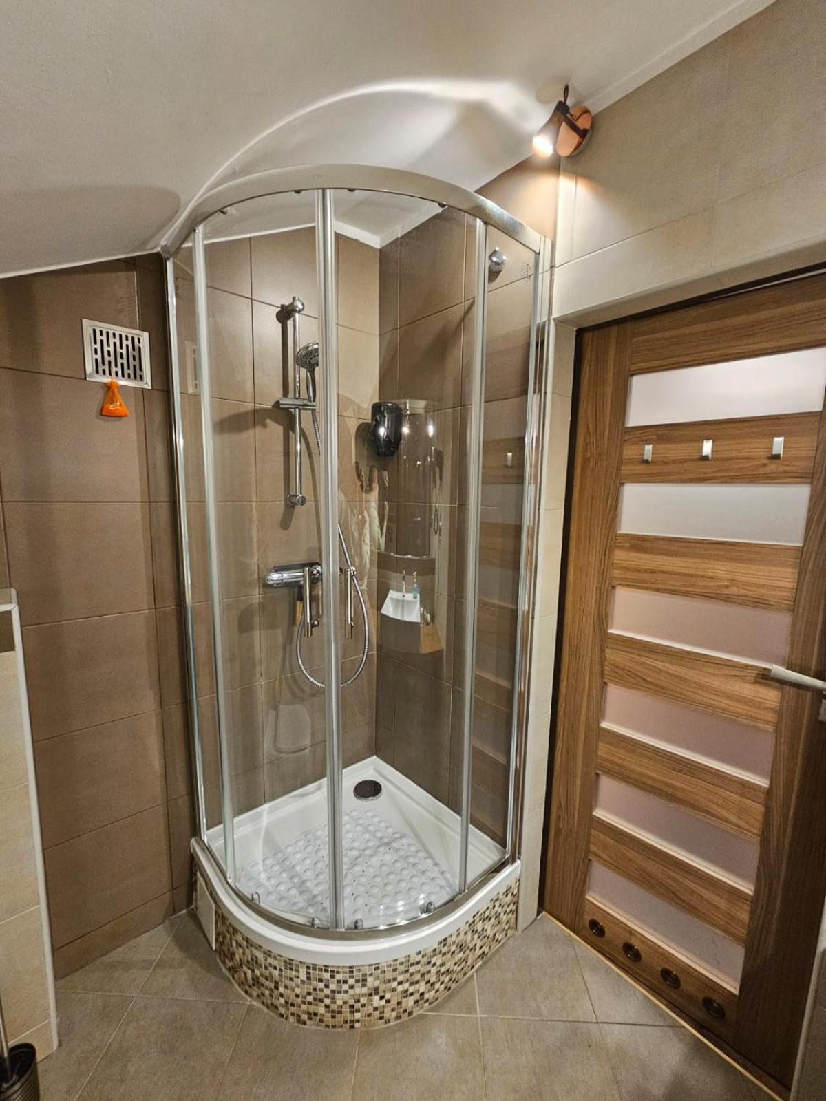 Oficyna Form - Apartament Dwupoziomowy Elblag Exteriör bild